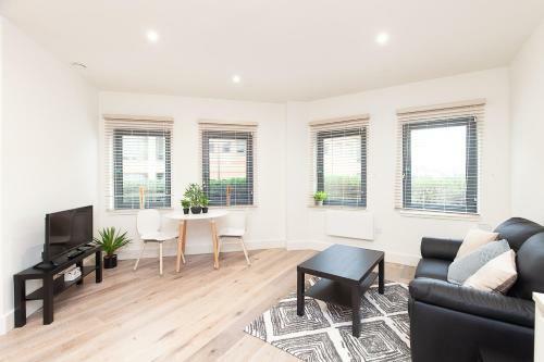 Deluxe Apartments By Heathrow
