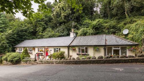 Hampsfell Cottage, Quaint And Comfy By The Lake District