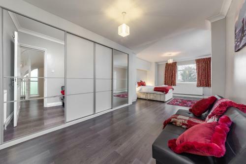 Flourish Apartments - Marlands - Ilford