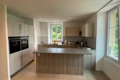 Apartamento V�ens, St-blaise, Logement Entier - 2 Chambres