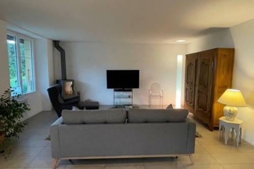 Apartamento V�ens, St-blaise, Logement Entier - 2 Chambres