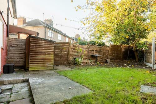 Apartamento Moydom Cosy Apt Sleeps 4 With Self Breakfast & Carpark