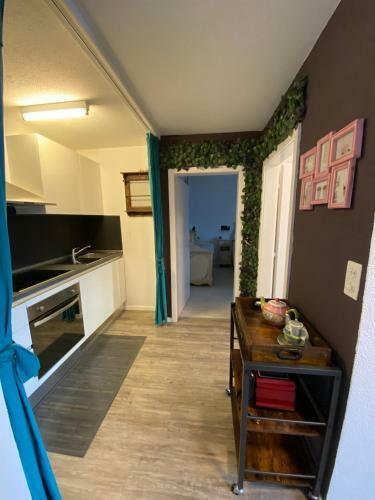 Apartamento Komplett Eingerichtete Ferienwohnung In Mastrils, Graub�nden