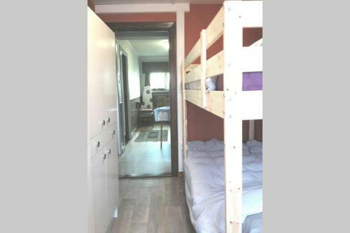 Vakantiewoning In Mol Centrum Met Eigen Bar "casacuriosa"