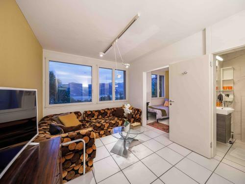 Villa Ysara, 7 Bedroom Pool Villa With Lake Lucerne View