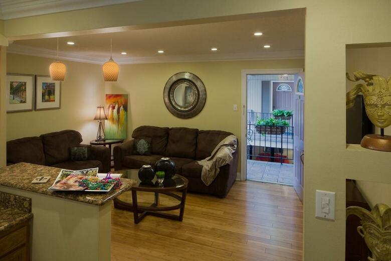 Hotel Frenchmen Orleans 519