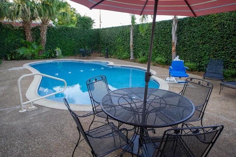 Hotel Frenchmen Orleans 519
