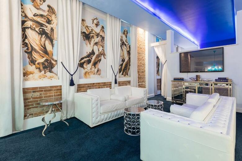 The Saint Hotel, Autograph Collection