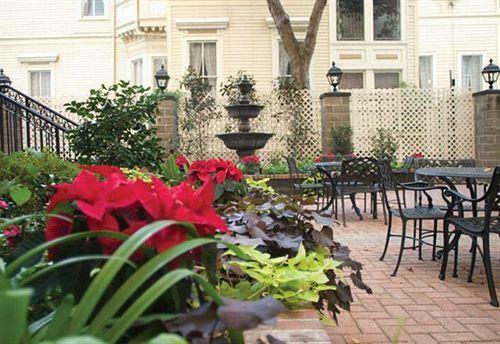 Hotel Avenue Plaza Resort
