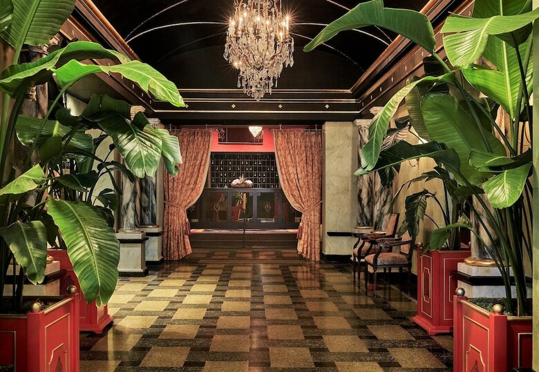 The Pontchartrain Hotel