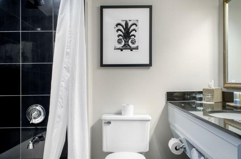 Wyndham Riverfront New Orleans Hotel