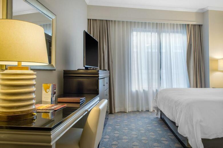 Wyndham Riverfront New Orleans Hotel