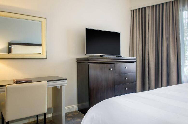Wyndham Riverfront New Orleans Hotel
