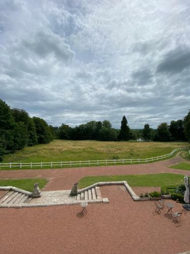 Bed & Breakfast Domaine De Vadancourt