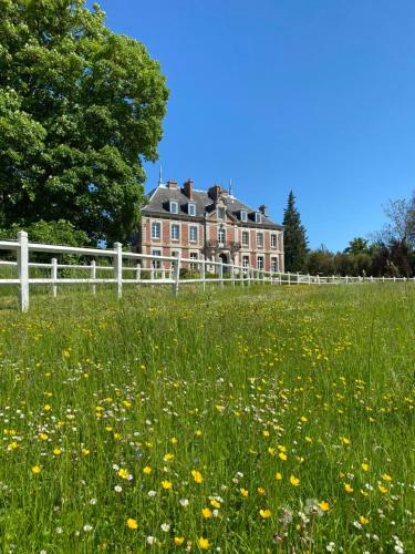 Bed & Breakfast Domaine De Vadancourt