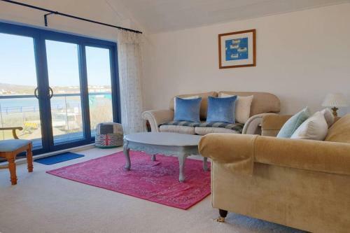 Tullochside-4 Bed-sea Front -ravenspoint Road
