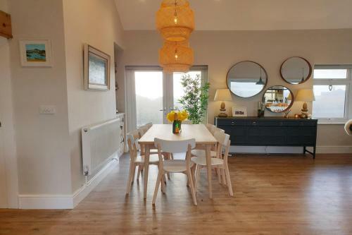 High Tide- 4 Bed- Luxury Bungalow With Annexe Option At Additional Cost