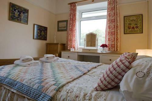 Cae Grugog Cottage-3 Bed-sleeps 6-ground Floor Bathroom