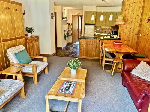 4 Person Apartment In Central Location