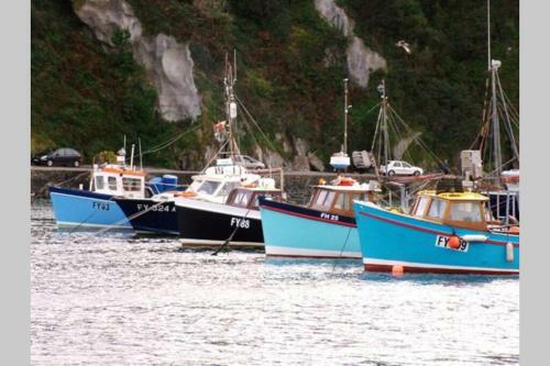 Top Deck - Ancient Fishing Village - Available Sat - Sat