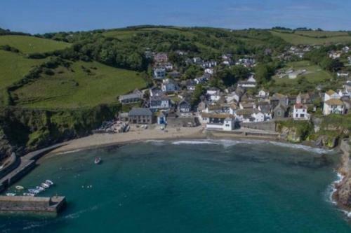 Top Deck - Ancient Fishing Village - Available Sat - Sat