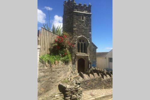 Top Deck - Ancient Fishing Village - Available Sat - Sat