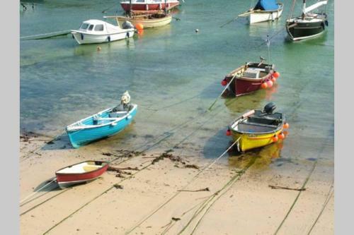 Top Deck - Ancient Fishing Village - Available Sat - Sat