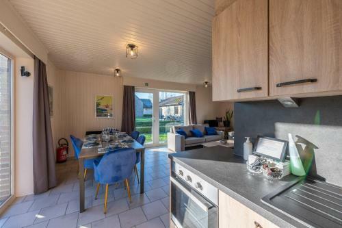 Bungalow Westende Blue