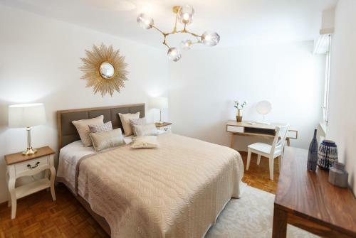 ? Central Apartment | Terrace & Private Parking ?