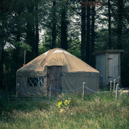 Apartamento Yurt With Log Burner & Pizza Oven By The Pond