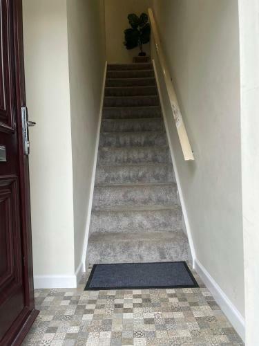 Two Bedroom Apartment- Private Parking-tenby