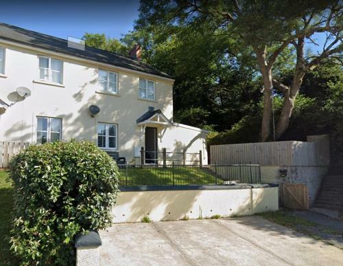 Peaceful Home In Central Saundersfoot With Parking