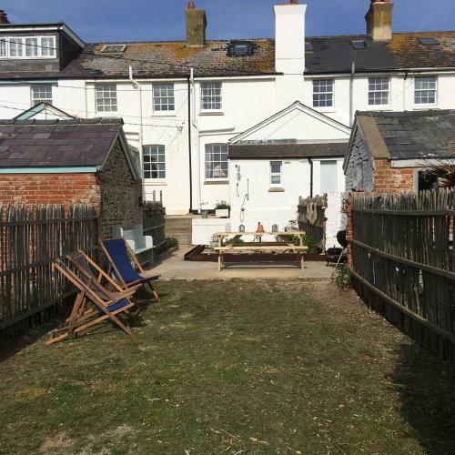 7 Coastguard Cottages, Jury?s Gap, Camber Sands