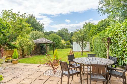 Lakehouse Escape