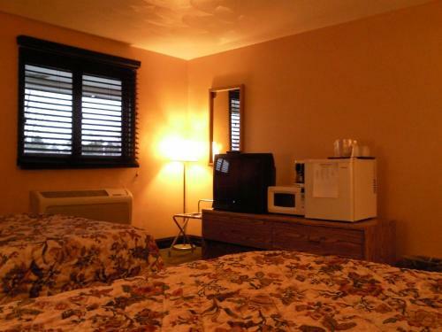 Motel Colonial Inn Mercer-grove City