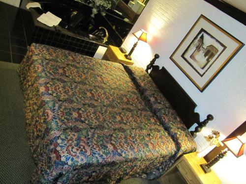 Motel Colonial Inn Mercer-grove City