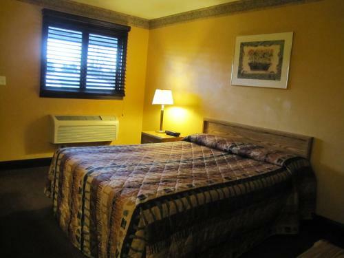 Motel Colonial Inn Mercer-grove City