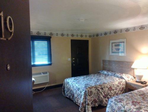 Motel Colonial Inn Mercer-grove City