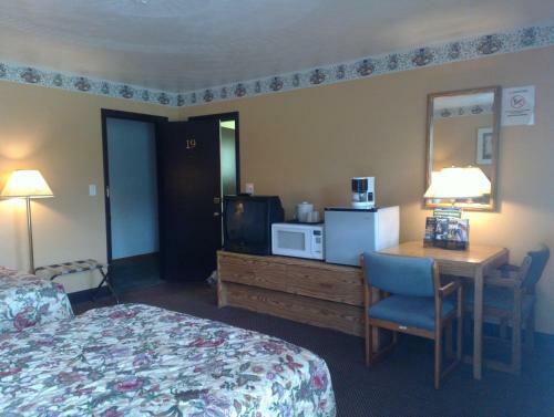 Motel Colonial Inn Mercer-grove City