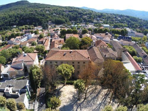 Logis L'arbousier - Hotel De La Paix
