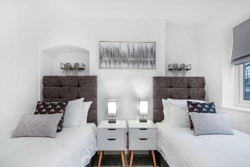 Apartamento Pinewood Studios Bright 4 Bed 2 Bath House Near Slough