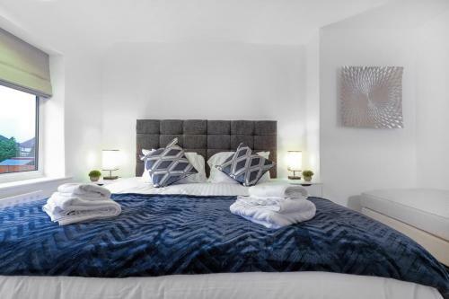 Apartamento Pinewood Studios Bright 4 Bed 2 Bath House Near Slough
