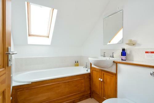 Cardross Holiday Cottages