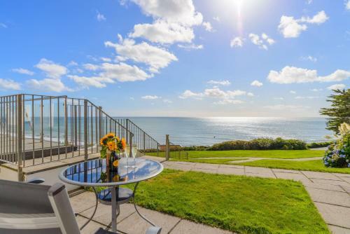 Amazing Sea Views From This Modern 1 Bedroom Apartment
