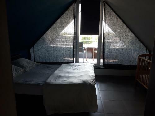 Apartamento Duplex Met Zwembad Neoportus