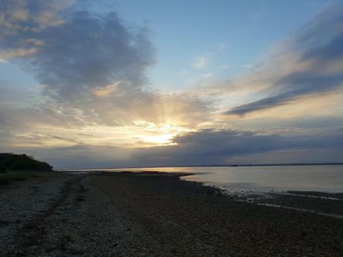21 Solent Village Porchfield