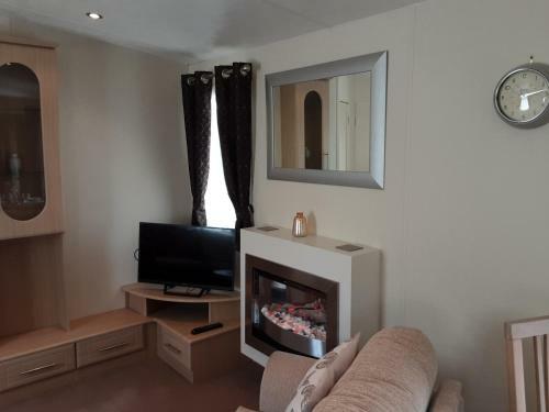 21 Solent Village Porchfield