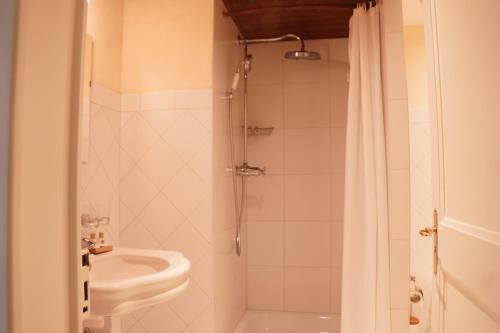 Hostal Maison Junod