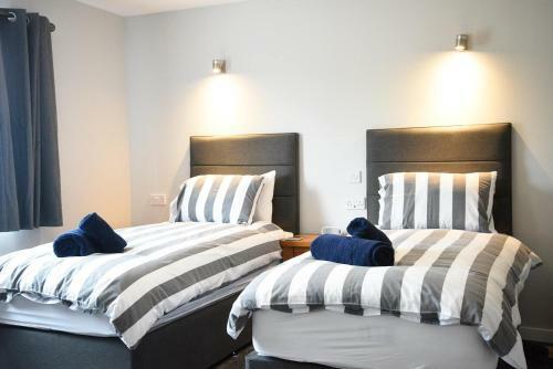 Hostal Treaslane Bridge House