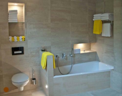Apartamento Exklusive 3-zimmer-luxuswohnung Am Schloss Bensberg